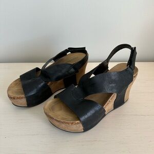 Pierre Dumas Black Leather Wedge Sandals